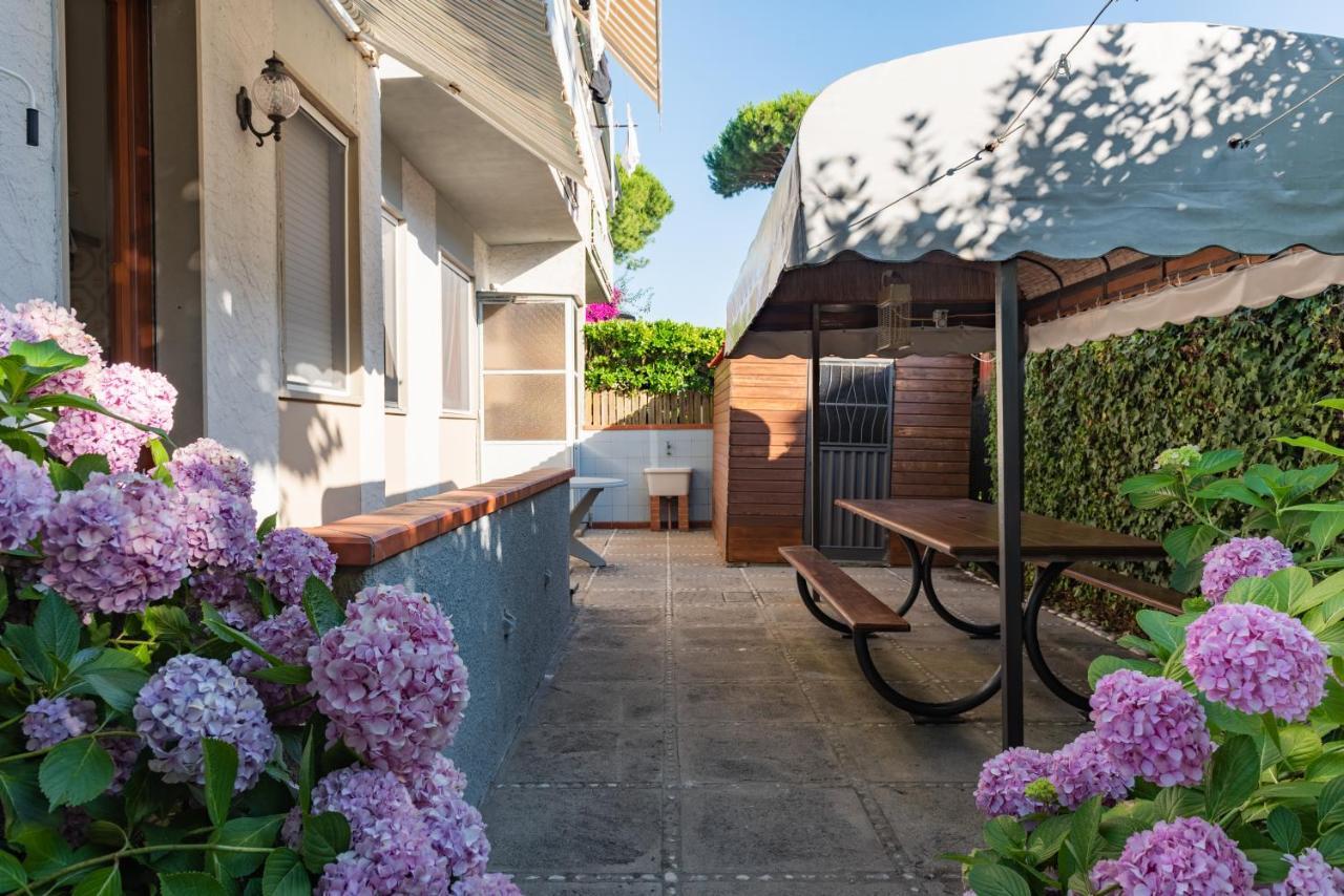 Apartment Holiday Versilia Camaiore Eksteriør billede