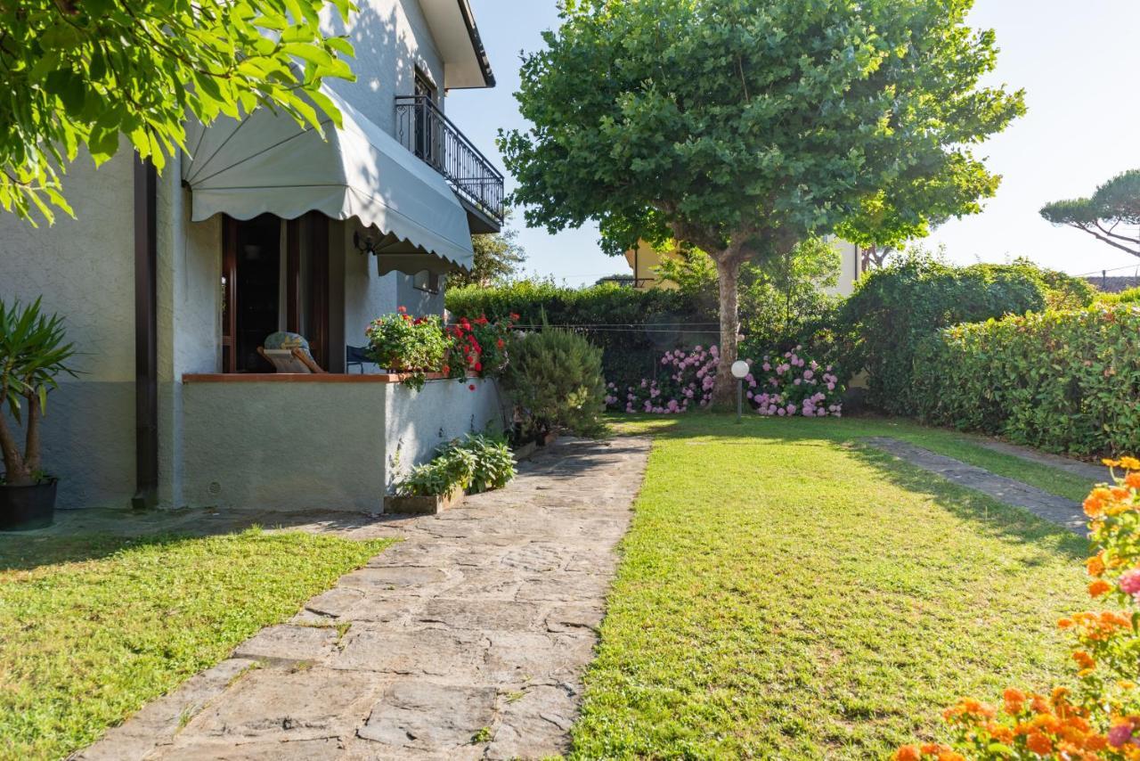 Apartment Holiday Versilia Camaiore Eksteriør billede